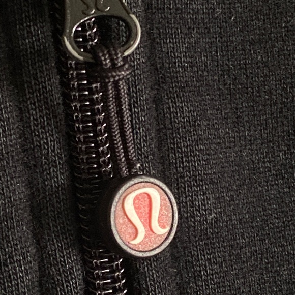 Lululemon sweater/jacket - Picture 4 of 4